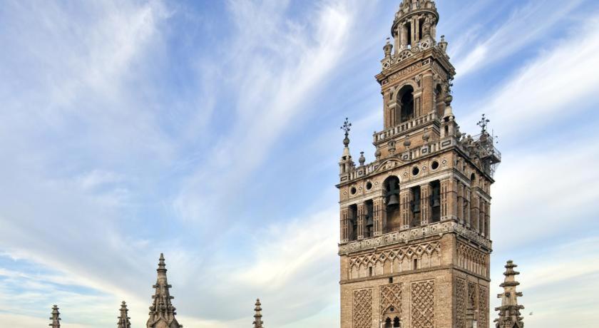 Casa Palacio El Condestable De Nocleg ze śniadaniem Sewilla